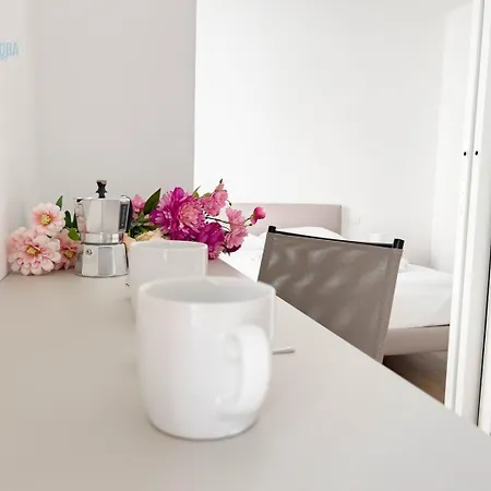 Apartment Palazzo Saba Tirabora Short Rent *