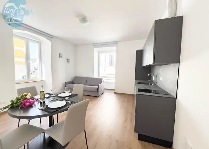 Palazzo Saba Tirabora Short Rent * Trieste