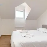 Palazzo Saba Tirabora Short Rent Apartment *