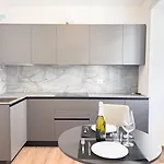Apartment Palazzo Saba Tirabora Short Rent
