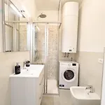 Apartment Palazzo Saba Tirabora Short Rent Trieste