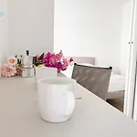 Apartment Palazzo Saba Tirabora Short Rent *