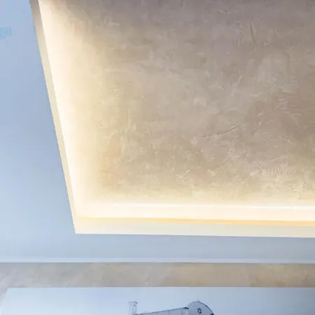 Appartamento Palazzo Saba Tirabora Short Rent Trieste