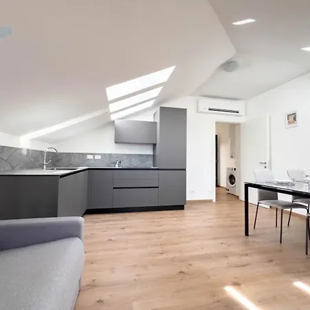 Palazzo Saba Tirabora Short Rent *