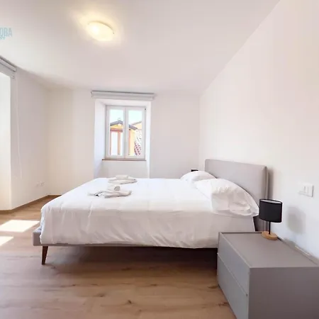 Apartment Palazzo Saba Tirabora Short Rent *