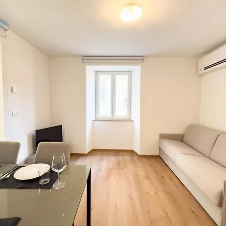 Palazzo Saba Tirabora Short Rent *