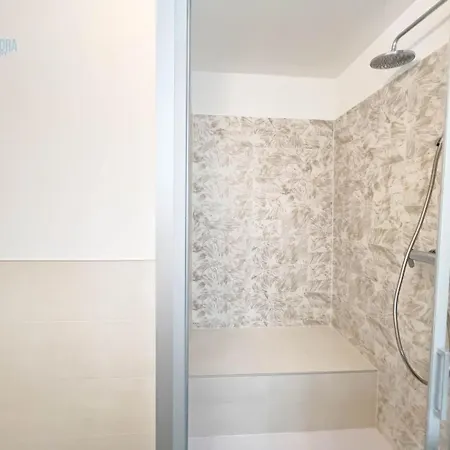 Palazzo Saba Tirabora Short Rent Apartment