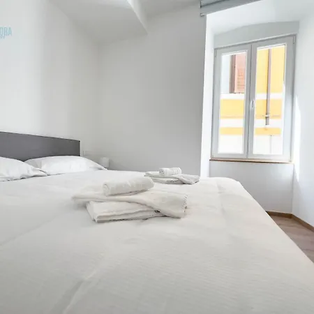 Apartment Palazzo Saba Tirabora Short Rent *