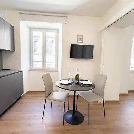 شقة Palazzo Saba Tirabora Short Rent