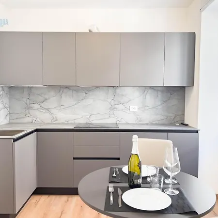 شقة Palazzo Saba Tirabora Short Rent