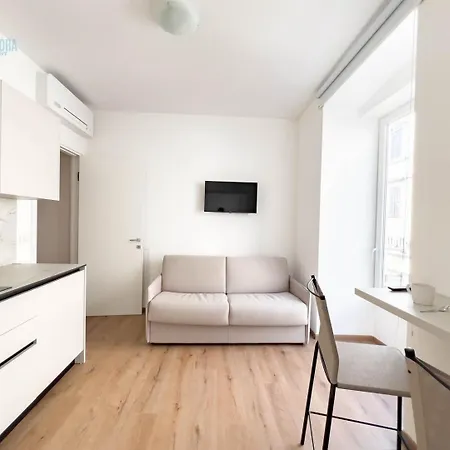 Palazzo Saba Tirabora Short Rent Apartment