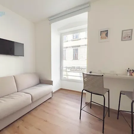 شقة Palazzo Saba Tirabora Short Rent