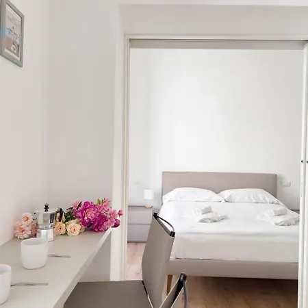 Apartment Palazzo Saba Tirabora Short Rent *