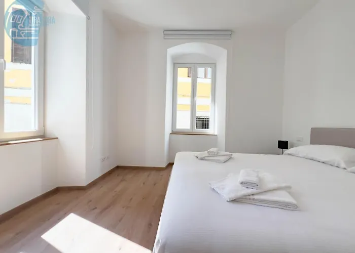 Palazzo Saba Tirabora Short Rent