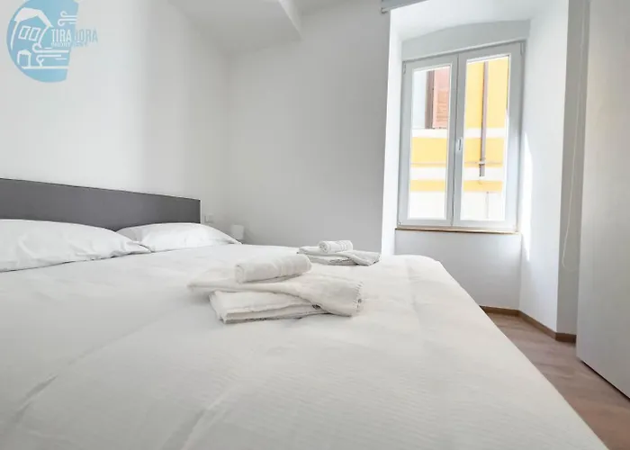 Lägenhet Palazzo Saba Tirabora Short Rent *