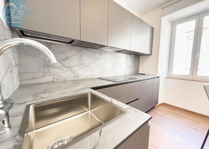 Lägenhet Palazzo Saba Tirabora Short Rent Trieste