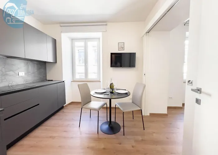 Palazzo Saba Tirabora Short Rent Lägenhet