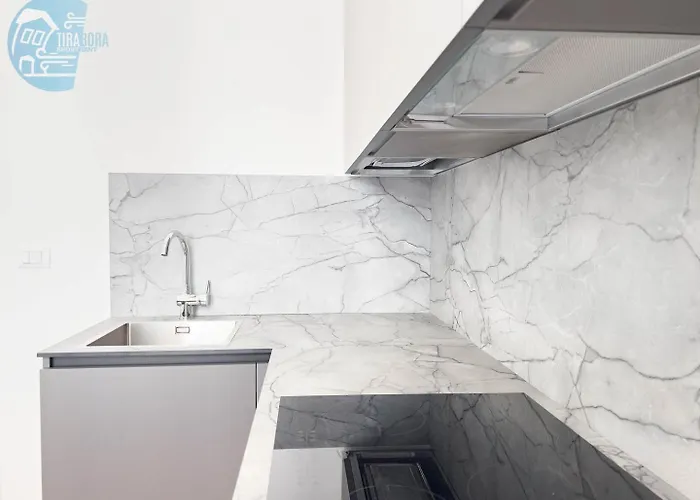 Palazzo Saba Tirabora Short Rent * Trieste